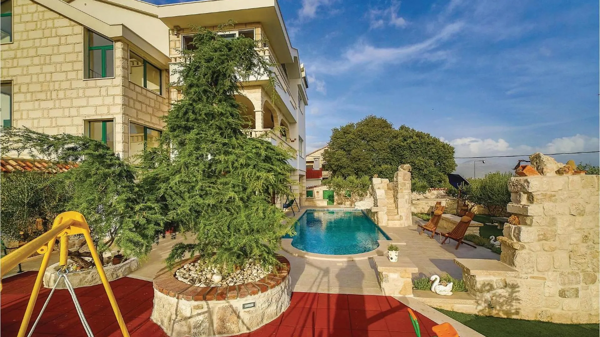 Holiday home Nice Home In Trogir With House Sea View